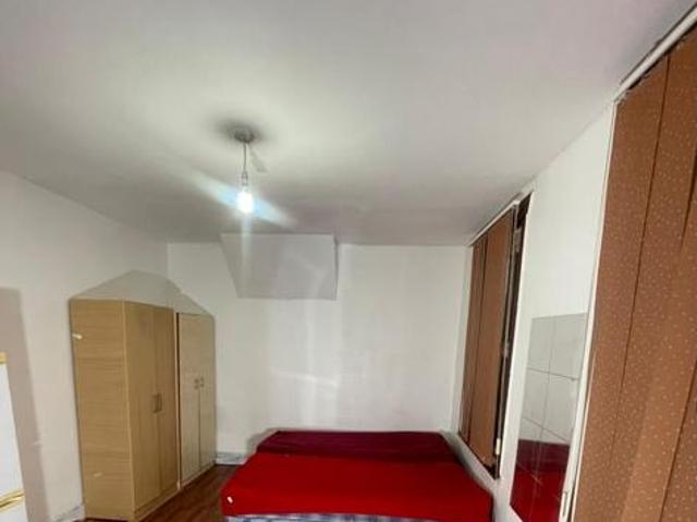 Royston Avenue, London E4 1 bed in a house share to rent £900 pcm £208 pw