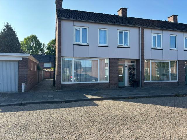 Rozenstraat 25