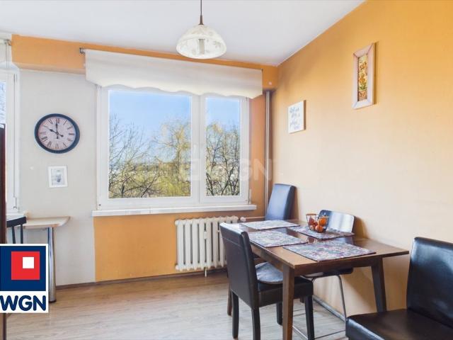 Rozkładowe 4 pokoje, balkon, komórka, blisko centrum