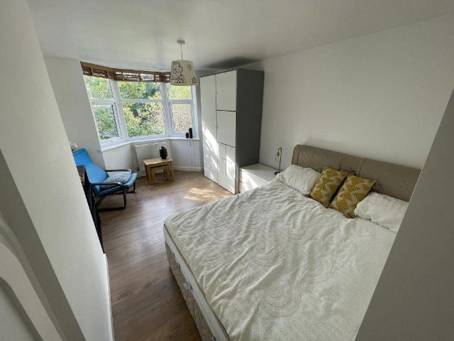 Rm 6, Church Walk, Peterborough, PE1 2TP 1 bed in a house share to rent £695 pcm £160 pw