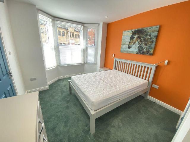 Rm 1, Church Walk, Peterborough, PE1 2TP 1 bed in a house share to rent £695 pcm £160 pw