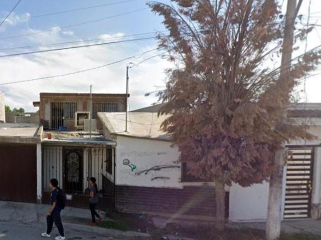RM Casa en Venta en Infonavit Santa Rosa