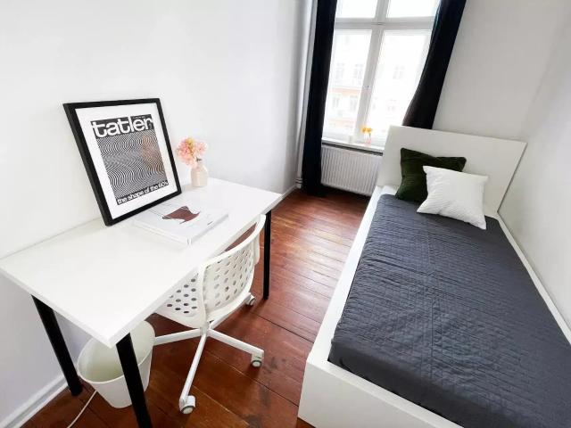 RM Heinrich Roller Straße 11, Berlin Student Accommodation | Amber