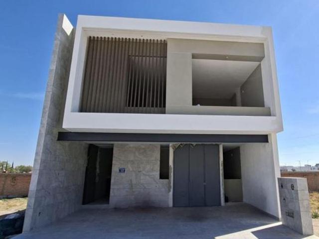 RMC Casa con 3 habitaciones en venta en PRIVADA ESTANZA, 160 m² terreno