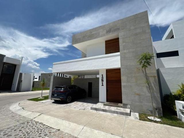 RMC Casa con 4 recámaras en venta en Punta del Dorada, Punta del Cielo