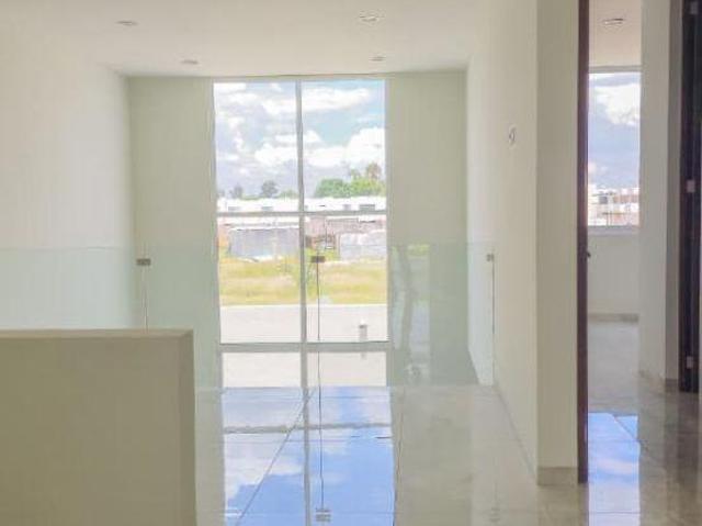 RMC CASA EN VENTA, EN VIVANTA RESIDENCIAL