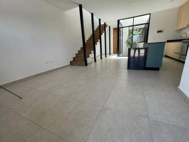RMC ¡CASA NUEVA EN VENTA EN ALMENA RESIDENCIAL!