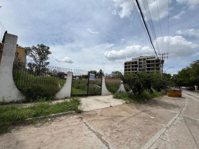 RMC TERRENO EN VENTA EN CANTERAS DE SAN JAVIER