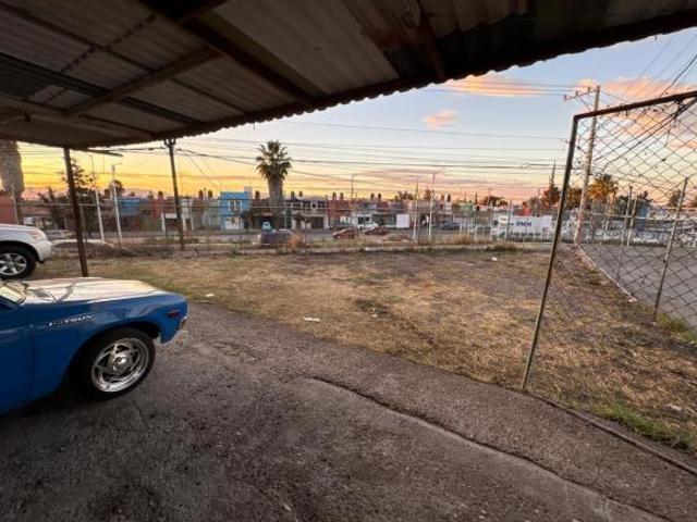RMC TERRENO EN ESQUINA EN VENTA SOBRE AV. SIGLO XXI
