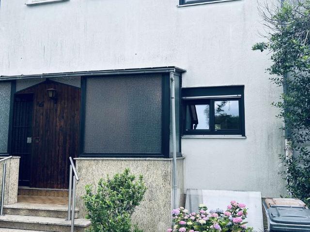 RMH Ernst May Siedlung in Grünrandlage, schöner Garten, Wintergarten, Fenster 3 fach, neue Heizung