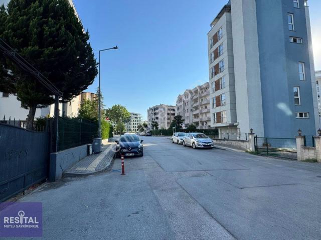 Rs Mutlu Özlüce 29 Ekimde Site İçi Kiralık 135 Net 3+1 Daire