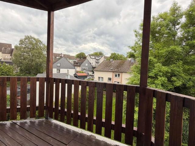 RS schöne 2 Zimmer Wohnung mit Balkon