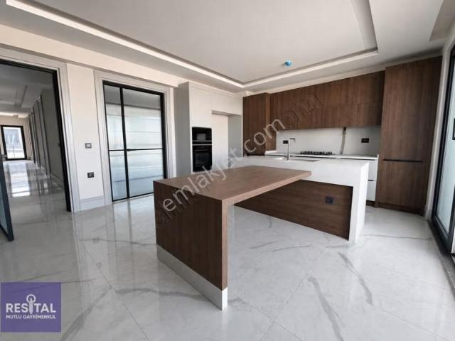 Rsmutlu 23nisan Referans Deluxe'de Kiralık 272 M2 Lüks 4+1 Daire