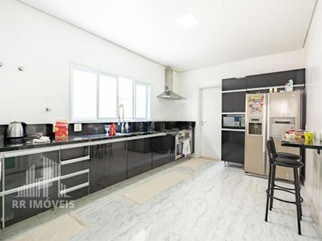 RR8062 Casa 360m² CONDOMÍNIO VALVILLE I OPORTUNIDADE 4 Suítes 4 Vagas Sant