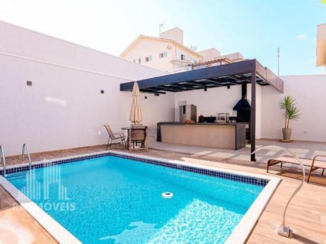 RR9252 Casa 239m² CONDOMÍNIO VALVILLE I OPORTUNIDADE 3 Suítes 4 Vagas Sant