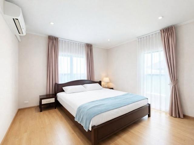 รร.ทวีธาภิเศก 2 2.2 กม. ขนส่งพื้นที่1 2.37กม ถนนเทียนทะเล24 30 ตร.ว. คฤหาสน์ บ้านเดี่ยว 2 ชั้น 4 นอน 3 น้ำ ตลาดบางขุนเทียน 3กม