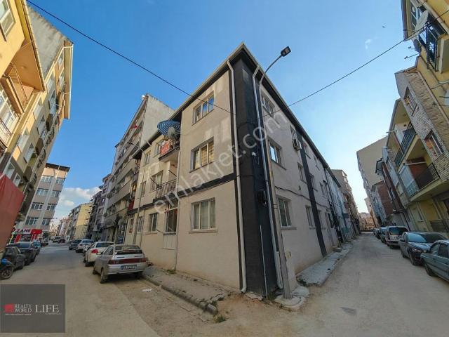 Rw Lıfe/ Mamure Mah. Kırım Cd. Yakını Bakımlı 2+1 Satılık Daire