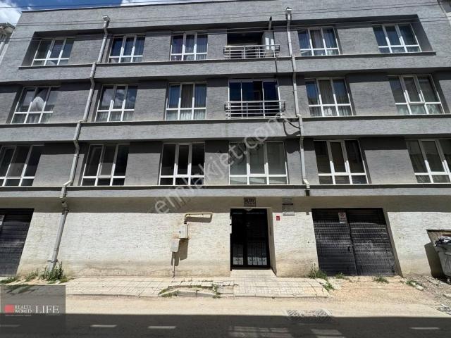 Rw Lıfe / Çamlıca Mah.gündüz Ökçün Yakını Satılık 2+1 Daire