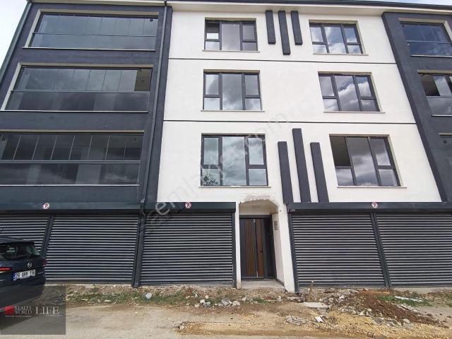 Rw Lıfe / Çamlıca Mah.gündüzökçün Cad.yanı Satılık 3+1 Daire