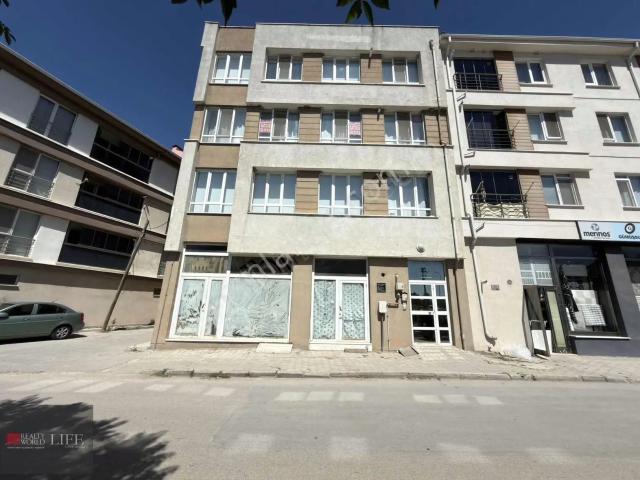 Rw Lıfe / Çamlıca Mah.ertuğrulgazi Cadde Yanı 2+1 Satılık Daire