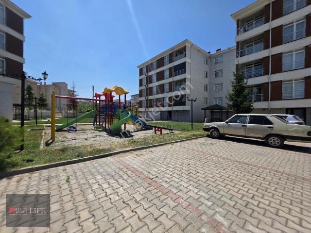 Rw Lıfe / Emek Mahallesi Site İçi Asansörlü Satılık 2+1 Daire