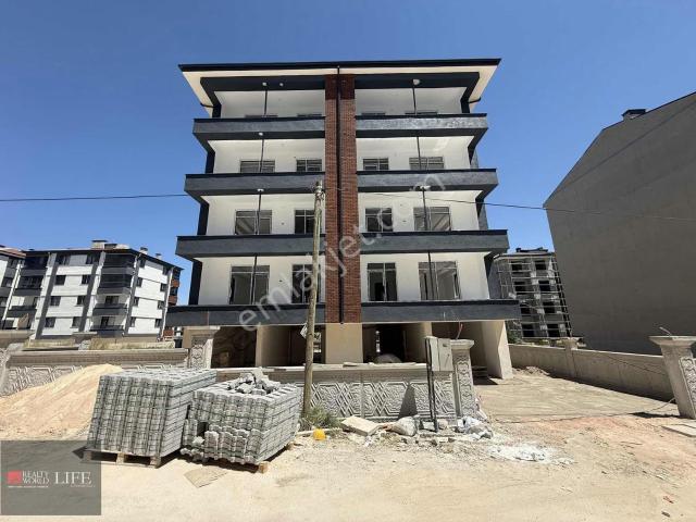 Rw Lıfe /emek Mh Özel Garajlı 120m2 2+1 Lüx Satılık Daire