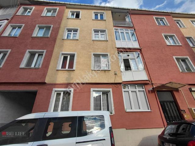 Rw Lıfe / Hayriye Mh.dumruloğlu Sk. Merkezde Satılık 2+1 Daire