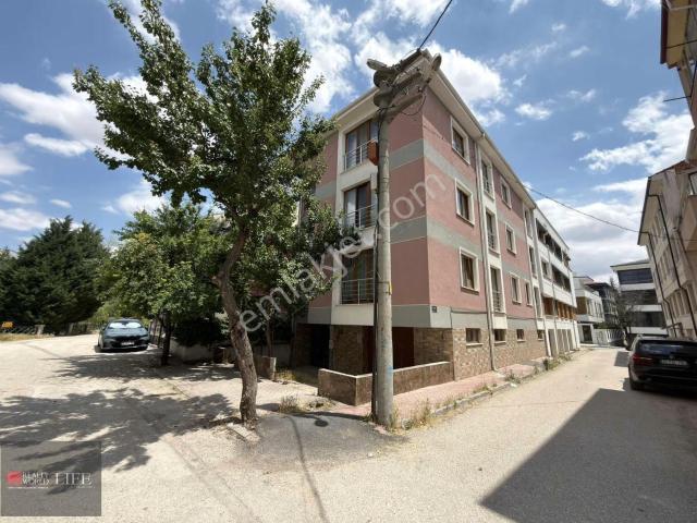 Rw Lıfe/ Sümer Mah.porsuk Çayı Kenarı Bakımlı 1+1 Kiralık Daire