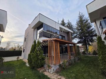 Karamanlı Sokak, Sazova Mahallesi, Sazova Mahallesi, Eskişehir, Eskişehir ili, İç Anadolu Bölgesi
