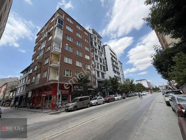 Rw Lıfe/cengiz Topel Cadde Üzeri Full Eşyalı 2+1 Kiralık Daire