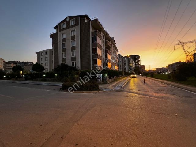 Rw Land Gayrimenkul Özlüce Altınova Site 3+1 230m2 Teras Dubleks