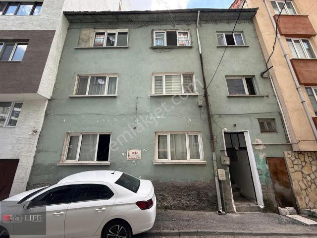 Rw Life / Akarbaşı Mah Atatürk Blv 120 M2 2+1 Kiralık Daire