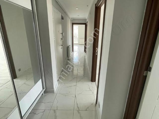Rw Liva Dan Ali Hikmet Paşa Mah. Cadde Üzeri 2+1 Kiralık Daire