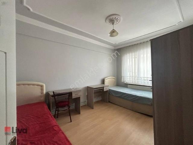 Rw Liva Dan Balıkesir Çarşıda Kiralık Eşyalı Oda