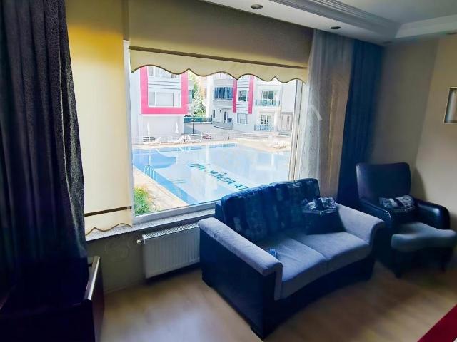 Rw Liva Dan Mavi Kent Sitesinde Havuzlu Ve Eşyalı 2+1 Daire