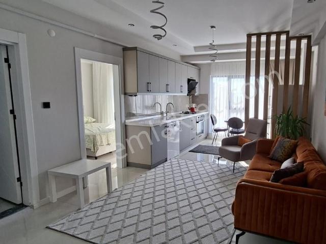 Rw Nefes'ten Baheçlievler Mahallesinde Full Eşyalı 1+1 Daire