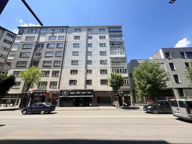Rw Nestten Atatürk Caddesi Üzerinde Satlık 180 M2 Daire
