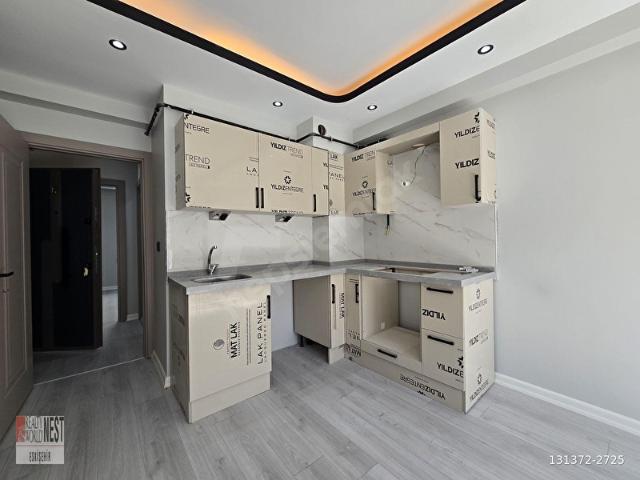 RW NEST'TEN ÇAMLICA MAHALLESİNDE ÇİFT CEPHE LÜKS SATILIK 1+1