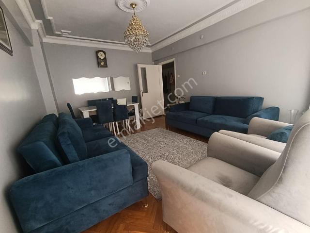 Bahçelievler Mahallesi Satılık Geniş Ve Bakımlı Daire