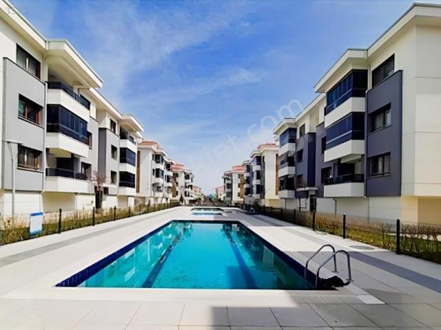 Rw Nest'ten Batıkent Vizyonpark1 Sitesi 200 M2 4+1 Satılık Daire