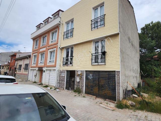 Rw Nestten Cuma Kapısı Yakını Kiralık Garajlı Ve Balkonlu 1+1