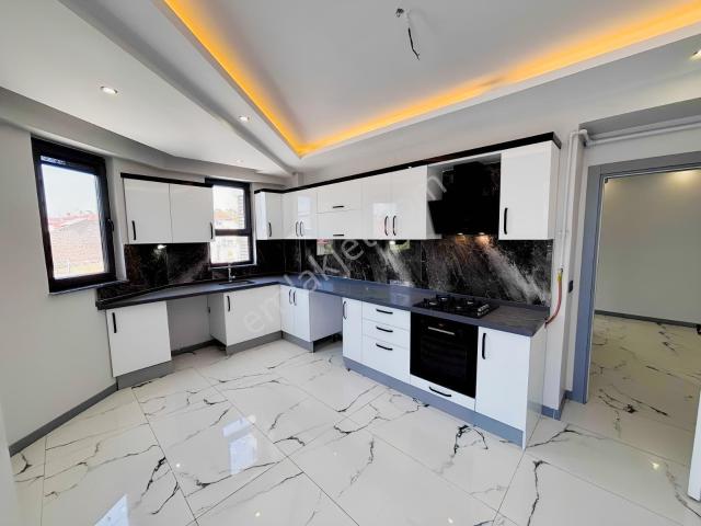 Rw Nestten Ertuğrulgazi Mah'de 4+1 180 M2 Satılık Daire