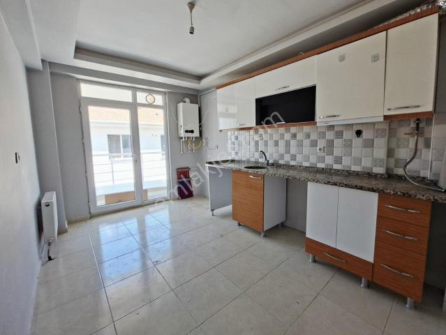 Rw Nest'ten Sütlüce Mahallesinde Bakımlı 2+1 Kiralık Daire