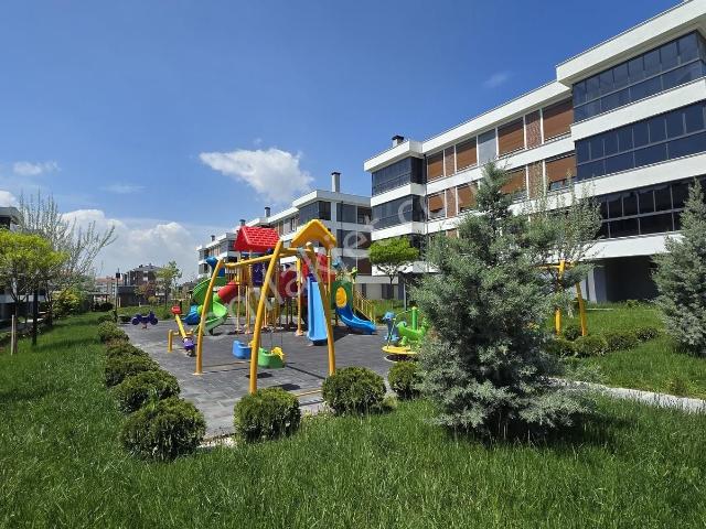 Rw Nest'ten Söğütönü Mh Şahsi Garajlı, Köşe Konum Lüks 3+1 Daire