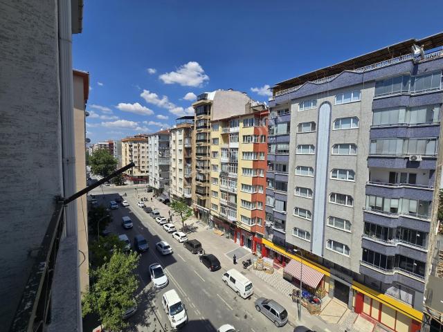 Rw Nest'ten Vatan Cd Üzerinde Asansörlü Kiralık Geniş 2+1