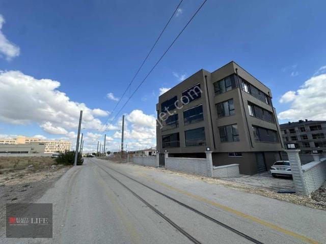 Rwlıfe/ 71 Evler Mah. Şehir Hastanesi Yakını Satılık 2+1 Daire