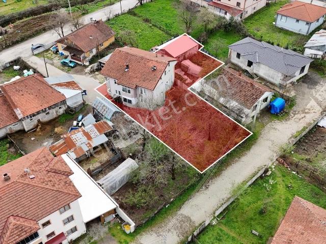 Ruşen Aydın Gyd'dan Kaynaşlı'da Satılık Müstakil Ev & Arsası