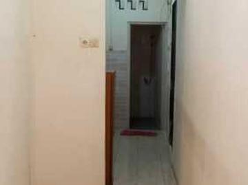 rumah 1 lantai siap huni dlm cluster dipondok petir,Depok