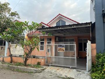 Rumah 1 1/4 Lantai di Permata Harapan Baru Kota Harapan Indah, Bekasi