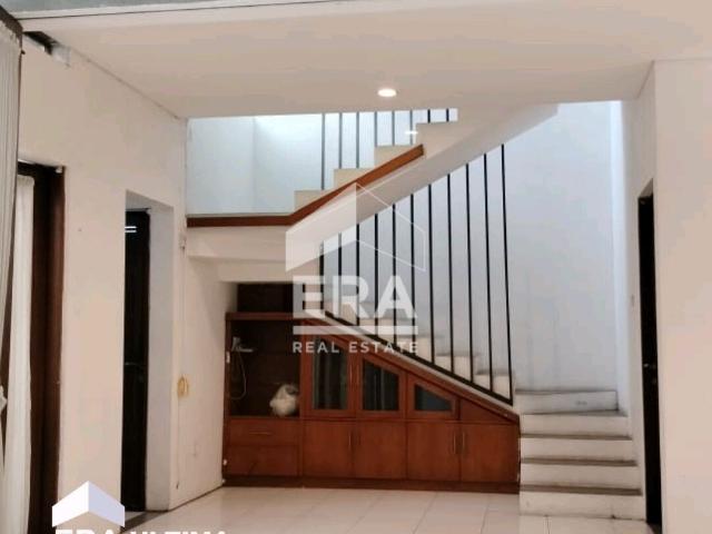 Rumah 2 Lt. dekat Setra Duta, Gunung Batu, Pintu Tol Pasteur Bandung